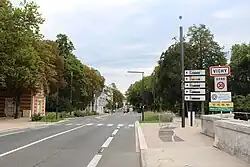Entrée de Vichy depuis le pont Jacques-Chirac