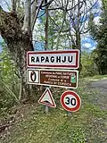 Entrée de l'agglomération.