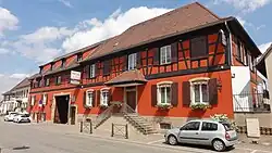 Hôtel-restaurant « Aux Deux Clefs » (1802), 34 route de Strasbourg.