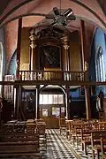 Intérieur, vers l'entrée.
