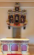 Autel et retable.