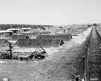 Erdhütten in KZ-Außenlager bei Kaufering.jpg