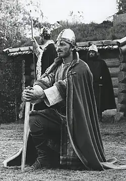 Description de l'image Erik Hivju som konge i spelet 1979.jpg.