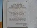Photographie d'une plaque commémorative.