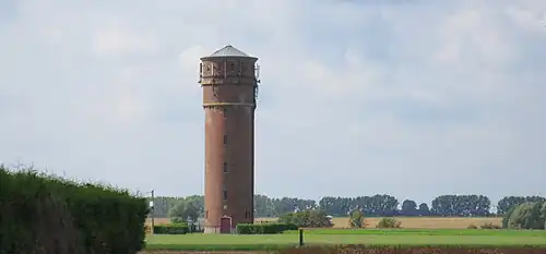 Le château d'eau.
