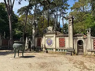 Esplanade du Dinh.