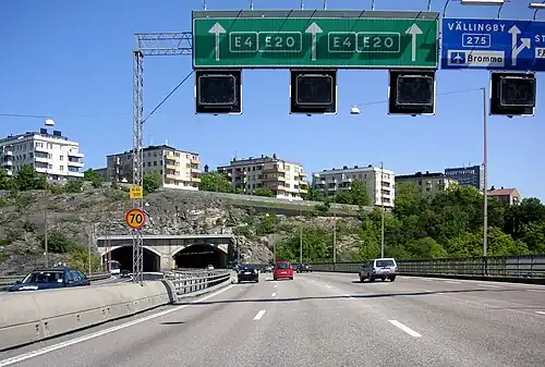 Pont Fredhällsbron et tunnel Fredhällstunneln.