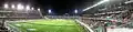 Le stade avec l'ancienne tribune Sud à un seul niveau