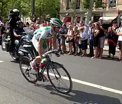 Photo d'un coureur cycliste.