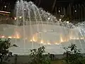 Cascades et jets d'eau.