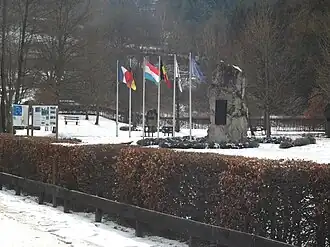 Trois frontières : tripoint Allemagne-Luxembourg-Belgique(bornes no&nbsp;52 en pierre)