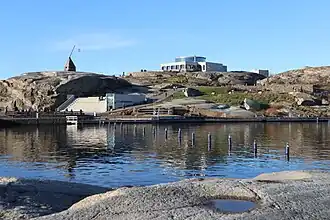 Centre d'accueil du parc national de Færder et la réplique du phare à bascule