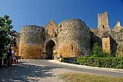 La porte des Tours à Domme