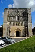 La façade.