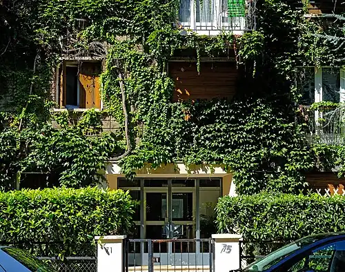 Immeuble des nos 71-73.