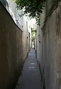 Vue du sentier des Merisiers en direction du boulevard Soult.