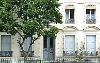 Façade du n°4.