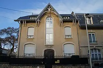 no&nbsp;3, maison
