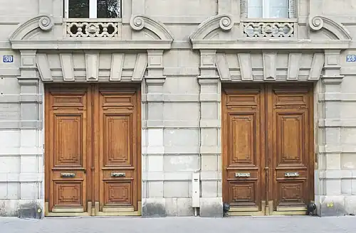 Nos&nbsp;28 et 30.