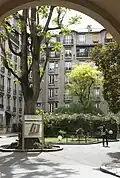 La cour intérieure.