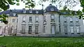 Façade Est du château de Champlitte en 2011.