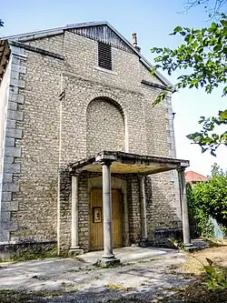 Façade...