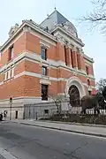 La galerie de Paléontologie et d'Anatomie comparée du Muséum, avec le mammouth, au no&nbsp;4.