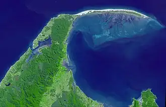 Image satellite du cap Farewell prolongé par le Farewell Spit.