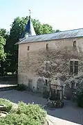 Vue de la cour.