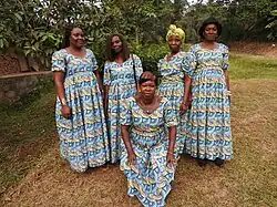 Femmes Bassa en Kaba Ngondo Association Hissis à Hikoadjom 2017