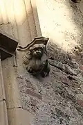 Fenêtres à croisée réutilisée dans une maison du village voisin de Nailloux