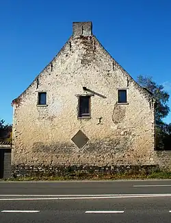 Le corps de logis.
