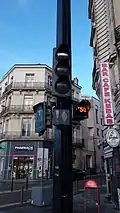 De droite à gauche : un signal R25, un signal R17, un Signal d'aide à la conduite (SAC) et un Indicateur de courant coupé (ICC).