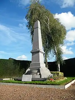 Monument aux morts.