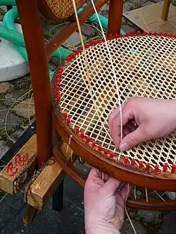 Cannage d'une chaise