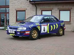 vue depuis l'avant gauche de la Subaru Impreza