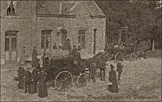 Les voitures royales devant la gare de Florenville.