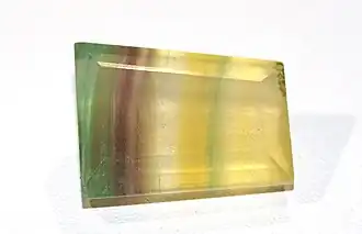 Fluorine taillée.