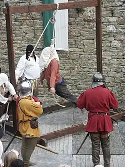 2003, la Pendaison