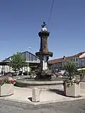 La fontaine.