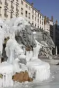 Fontaine prise par la glace en février 2012.