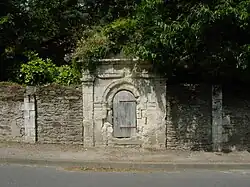 Côté rue avant restauration.