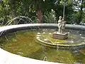 Bassin avec jets d'eau