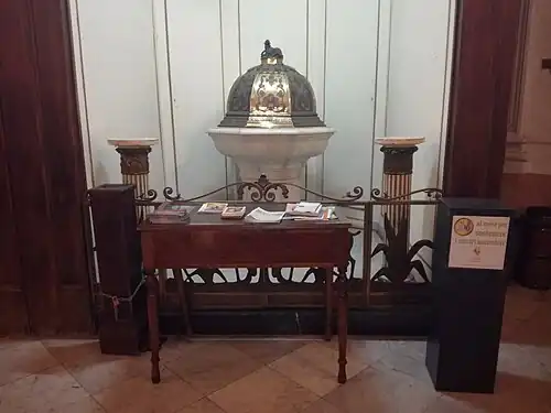 Fonts baptismaux du Moyen Âge