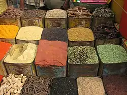 … à New Delhi…