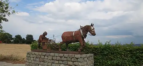 Le monument.