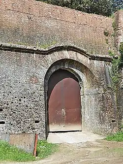 Entrée principale.