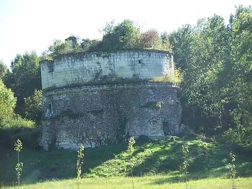 La Tour-Forteresse de Monthoiron