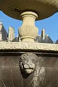 Détail d'une fontaine du square (2016).