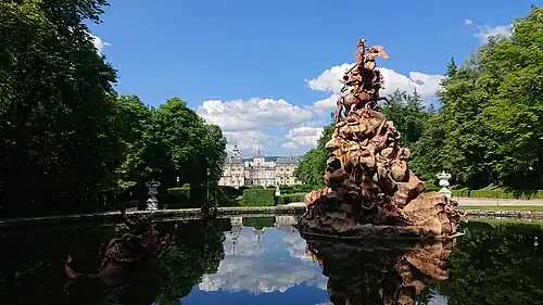 La fontaine de la Renommée.